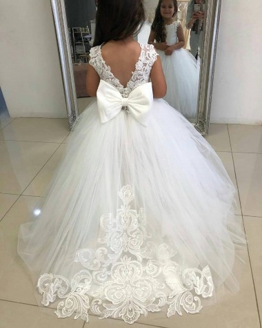 Comprar Vestido de Baile Barco Tule & Renda Comboio Capela Marfim Vestidos para meninas de flores