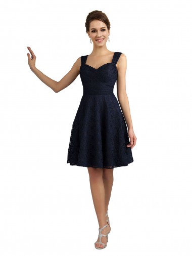 Comprar Linha A Amor Renda Comprimento Joelho Marinha Negra Vestidos de Madrinha / Vestidos de Cocktail