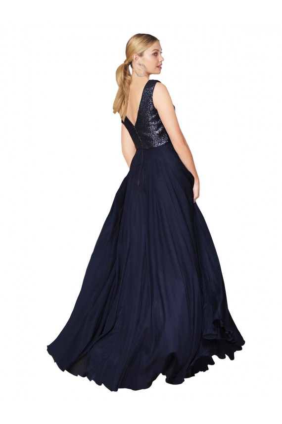 Comprar Linha A Decote Alto Chiffon & Lantejoulas Comprimento Chão Marinha Negra Vestidos de Madrinha / Vestidos de Festa