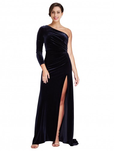 Comprar Linha A Um Ombro Veludo Elástico Comboio Varredela Marinha Negra Vestidos de Madrinha / Vestidos de Noite / Vestidos de Festa