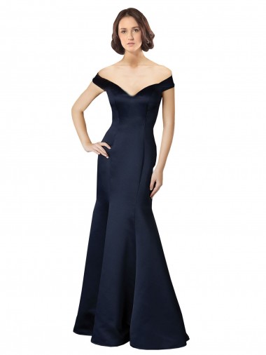 Comprar Sereia Decote V Cetim Comprimento Chão Marinha Negra Vestidos de Madrinha / Vestidos de Festa
