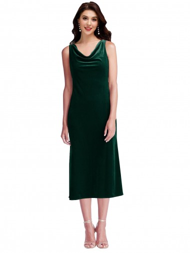 Comprar Bainha Decote Capuz Veludo Elástico Comprimento Midi Verde Escuro Vestidos de Madrinha / Vestidos de Festa / Vestidos de Cocktail / Vestidos de Homecoming